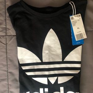 Adidas big kid t shirt